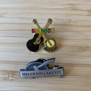 Branson Missouri Silver Dollar City Pin Guitar Enamel
